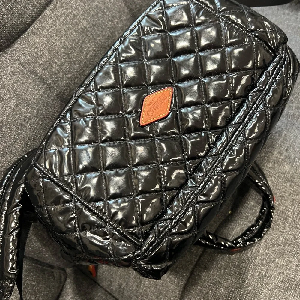 MzWallace Black laquer Quilted Women's Bag top handle
No rips - Picture 3 of 11